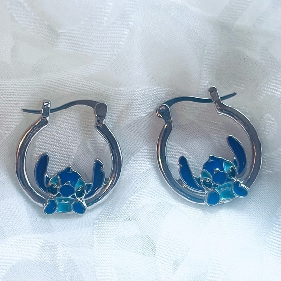 Stitch Earring Pendant - Cute Fantasy Jewelry - Picture 1 of 4
